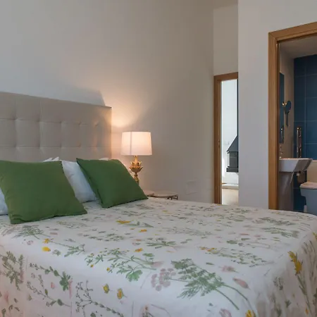 A De Carmen Cabana Moura