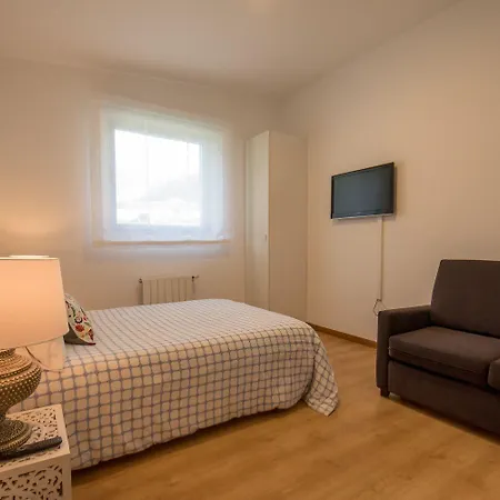 A De Carmen * Cabana Moura