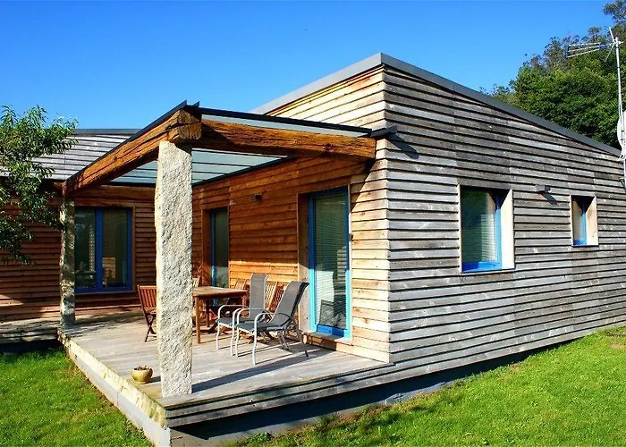 A De Carmen Cabana Moura